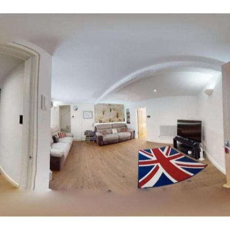 Modern, Chic 3Br Townhouse In Central Oksford Zewnętrze zdjęcie