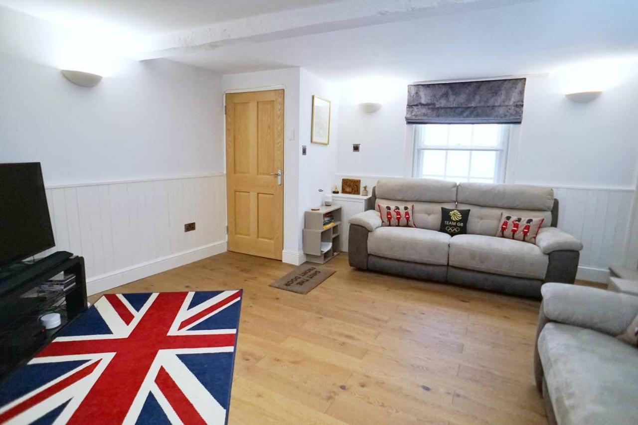 Modern, Chic 3Br Townhouse In Central Oksford Zewnętrze zdjęcie