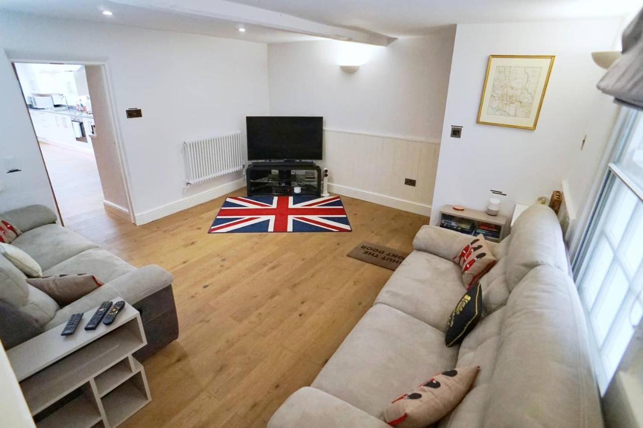 Modern, Chic 3Br Townhouse In Central Oksford Zewnętrze zdjęcie
