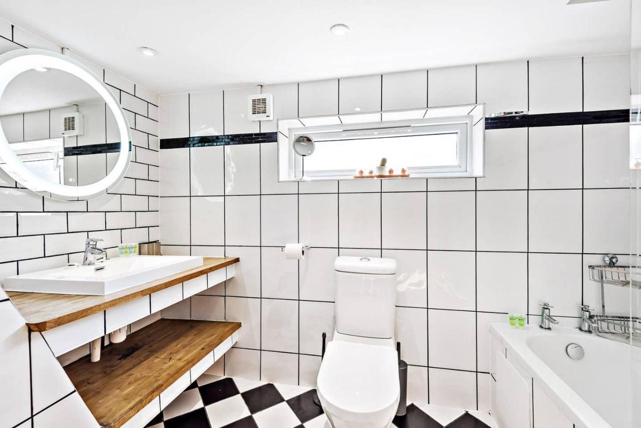 Modern, Chic 3Br Townhouse In Central Oksford Zewnętrze zdjęcie